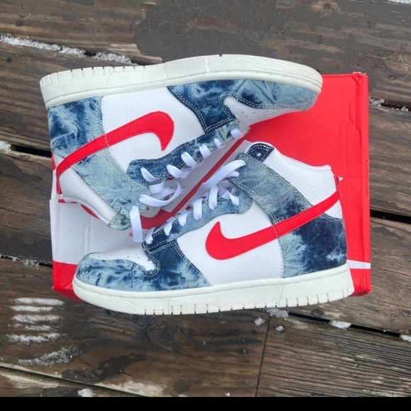 Women's Nike High Dunk Washed Denim Trainers - Picture 4 of 4